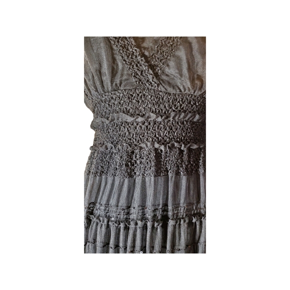 Beautiful BLACK Lace Dress.  Tired Skirt - Picture 10 of 12